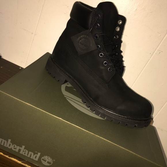 Black Timberland Boots for men. main image 6